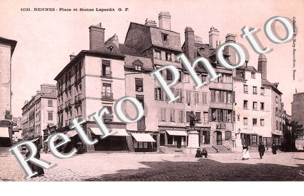 PLACE ET STATUE LEPERDIT