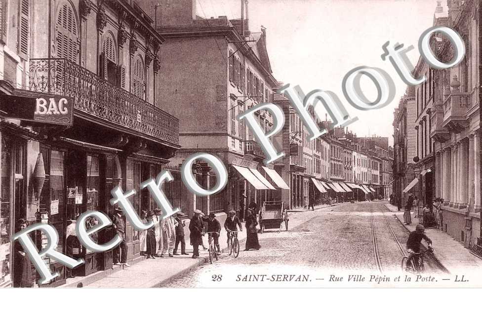 rue Ville Pepin et la Poste
