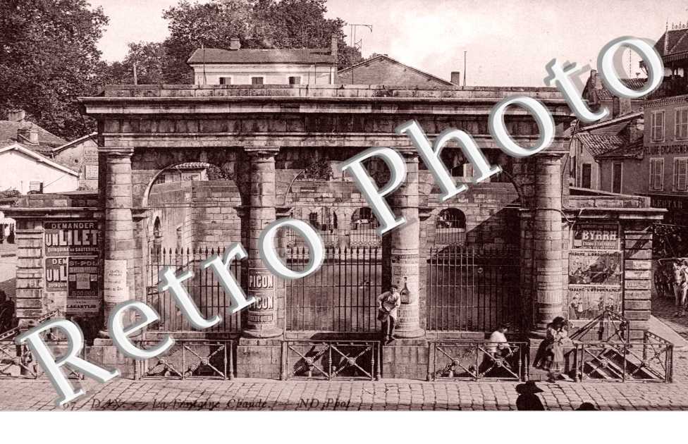 La Fontaine Chaude