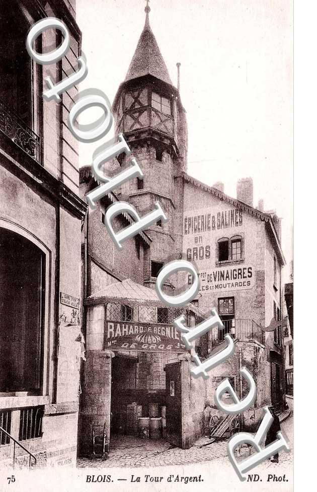 LA TOUR D&#039;ARGENT