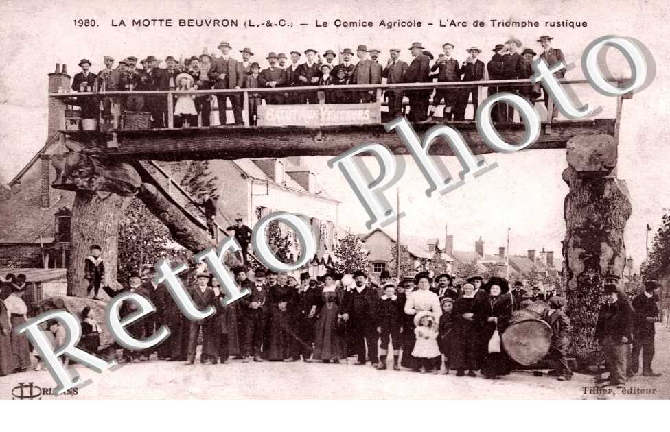 Le Comice Agricole, l&#039;Arc de Triomphe rustique