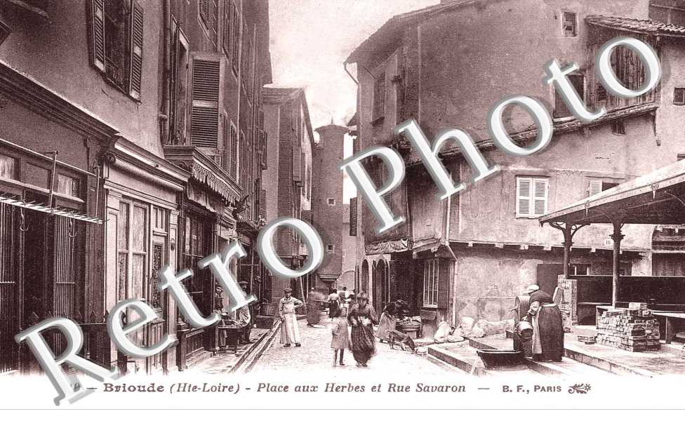 place aux herbes et rue savaron