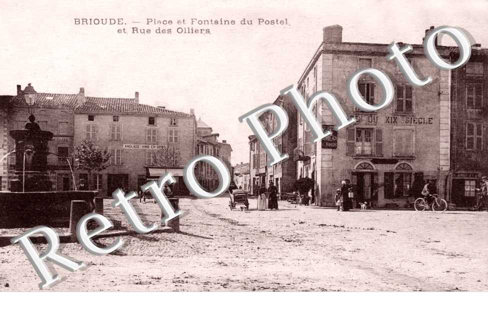 Place et Fontaine du Postel