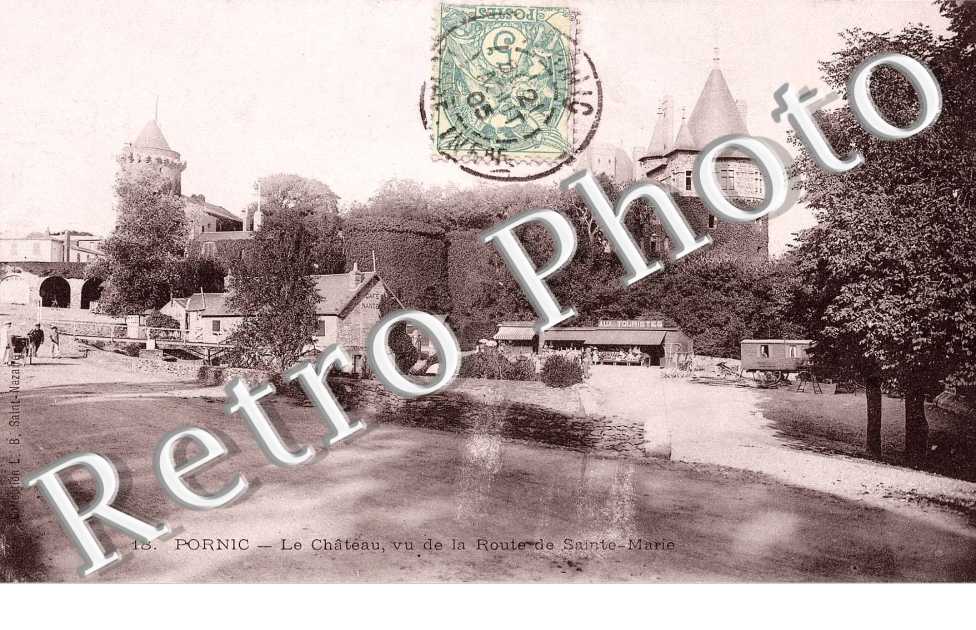 le Chateau vu de la Route de sainte Marie
