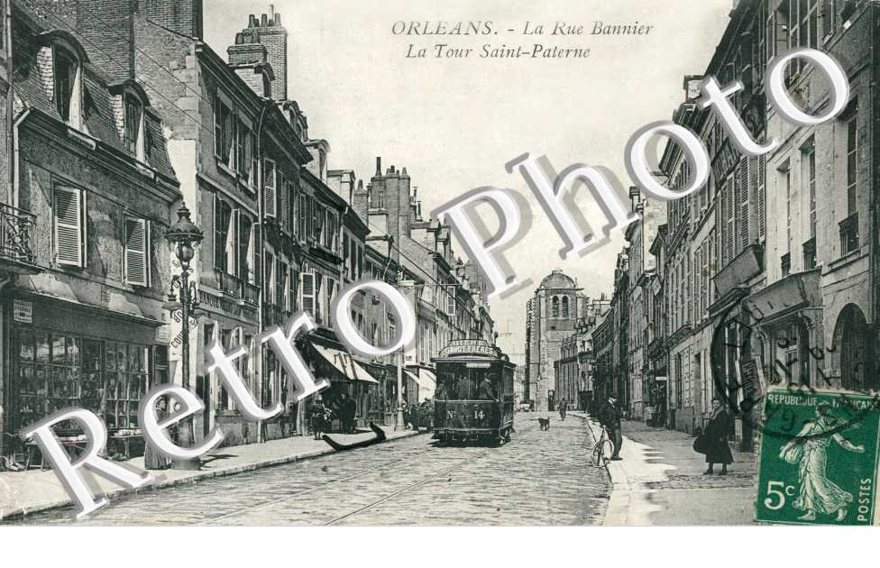 La rue Bannier - La Tour Saint Paterne