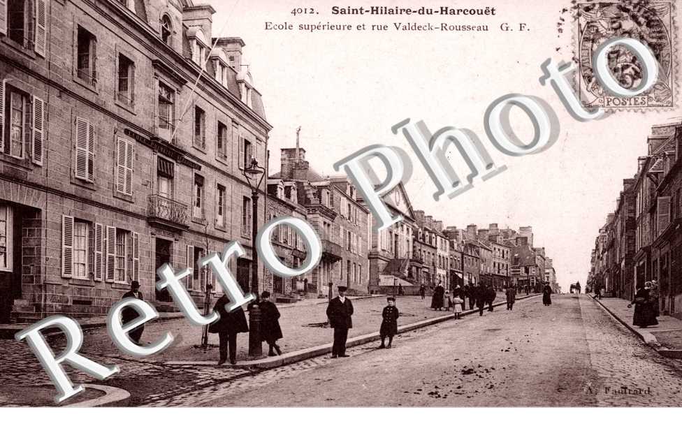 Ecole superieure et rue Valdeck-Rousseau