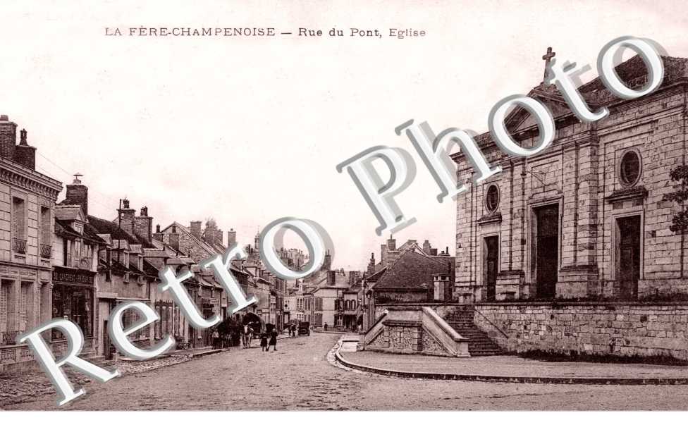 Rue du Pont, l&#039;Eglise
