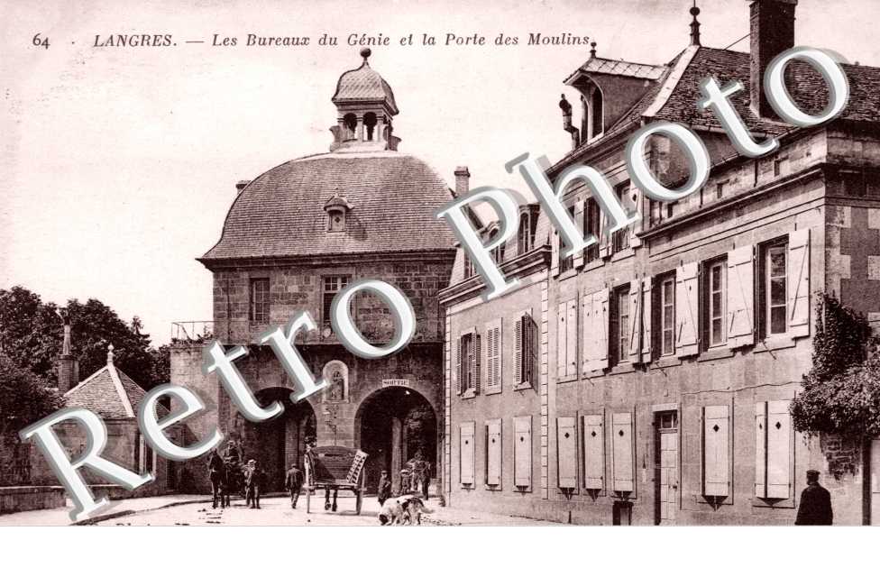 les Bureaux du genie et la Porte des Moulins