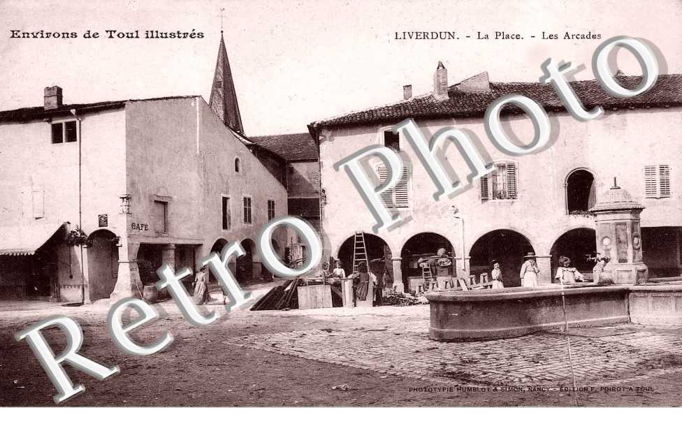 la place les arcades