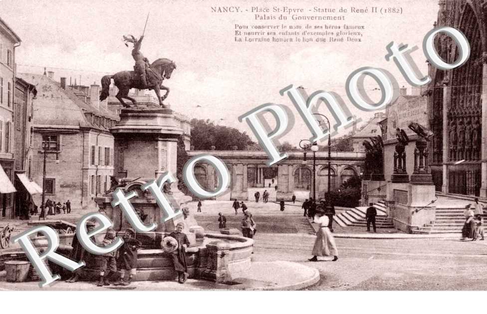 Place Saint-Epvre STATUE DE RENE II