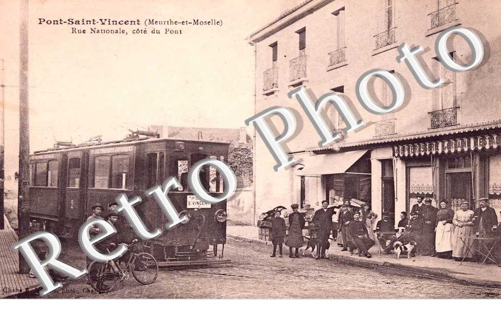 Rue Nationale.