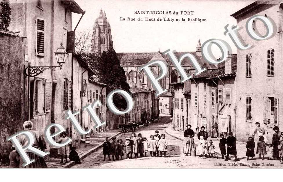 la Rue du Haut de Tibly et la Basilique