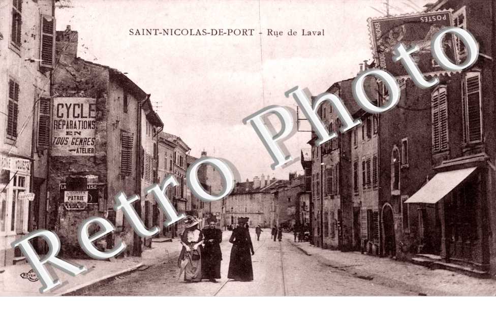 Rue de Laval