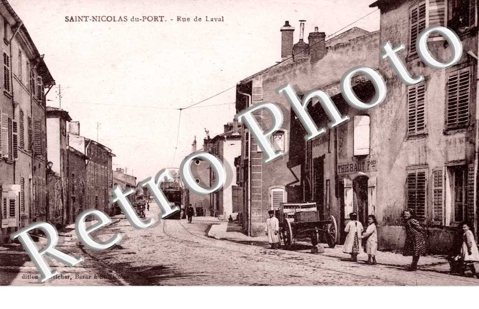 Rue de Laval