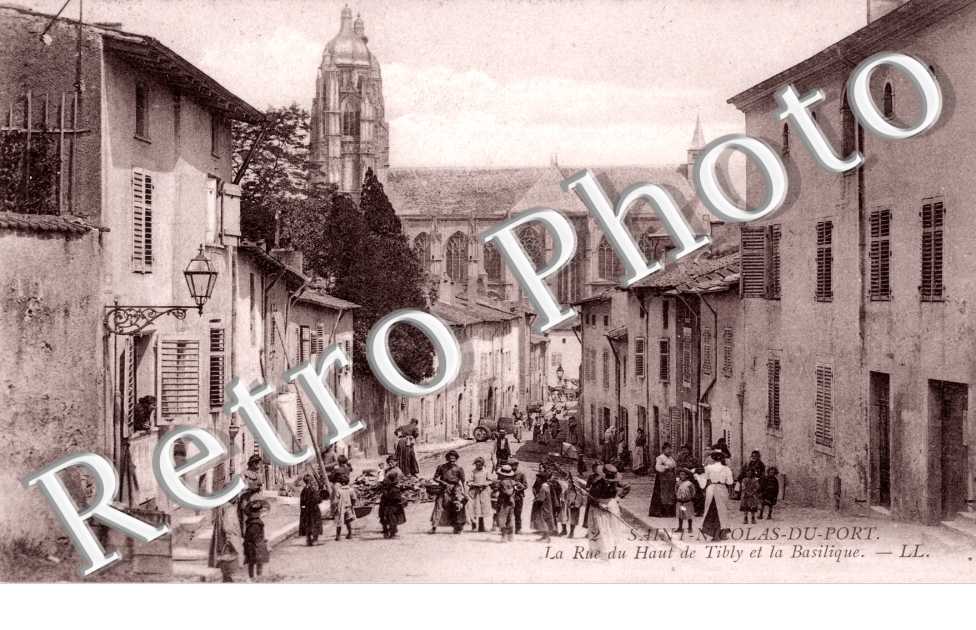 la rue du Haut de Tibly et la basilique