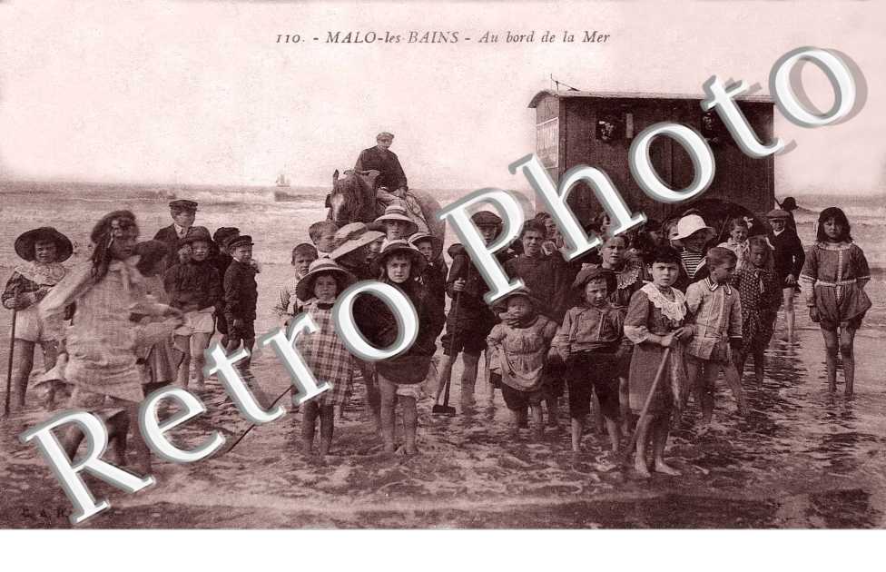 AU BORD DE LA MER