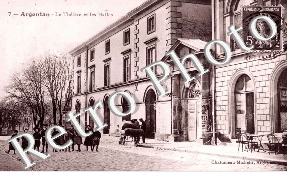 le theatre et les halles