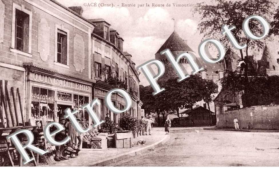 Entree par la Route de Vimoutiers
