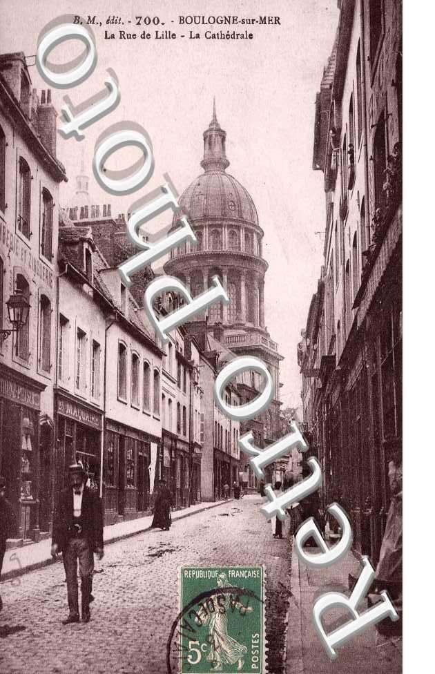 LA RUE DE LILLE La Cathedrale