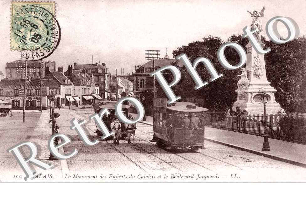 Monument des enfants du Calaisis et le boulevard Jacquard