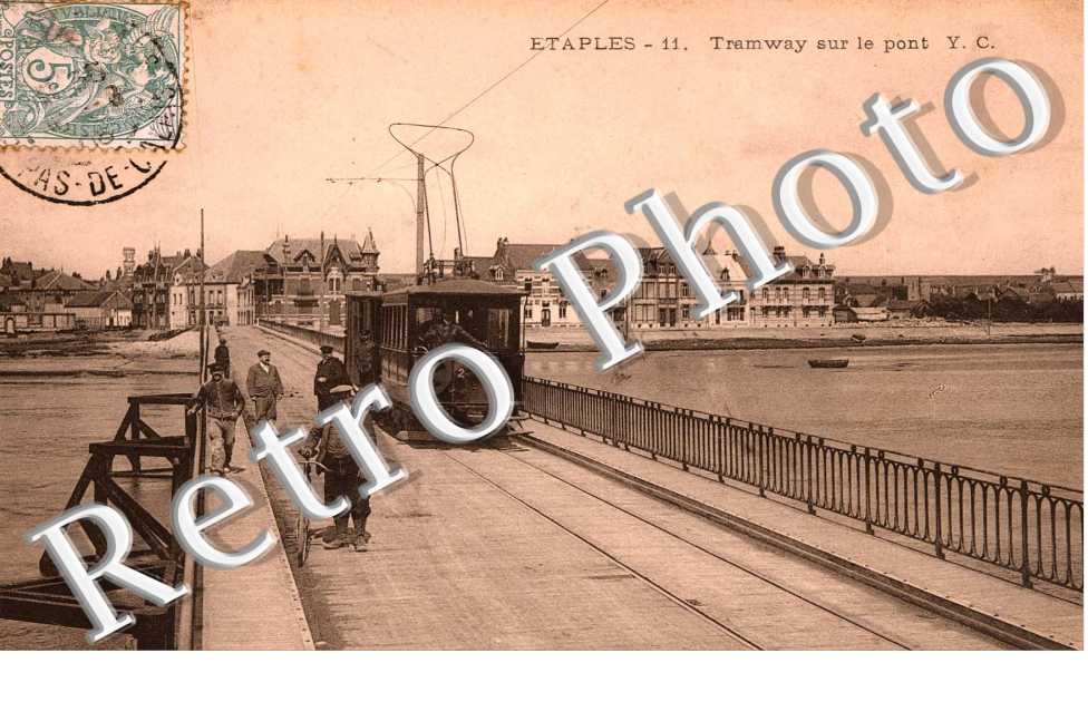 TRAMWAY SUR LE PONT