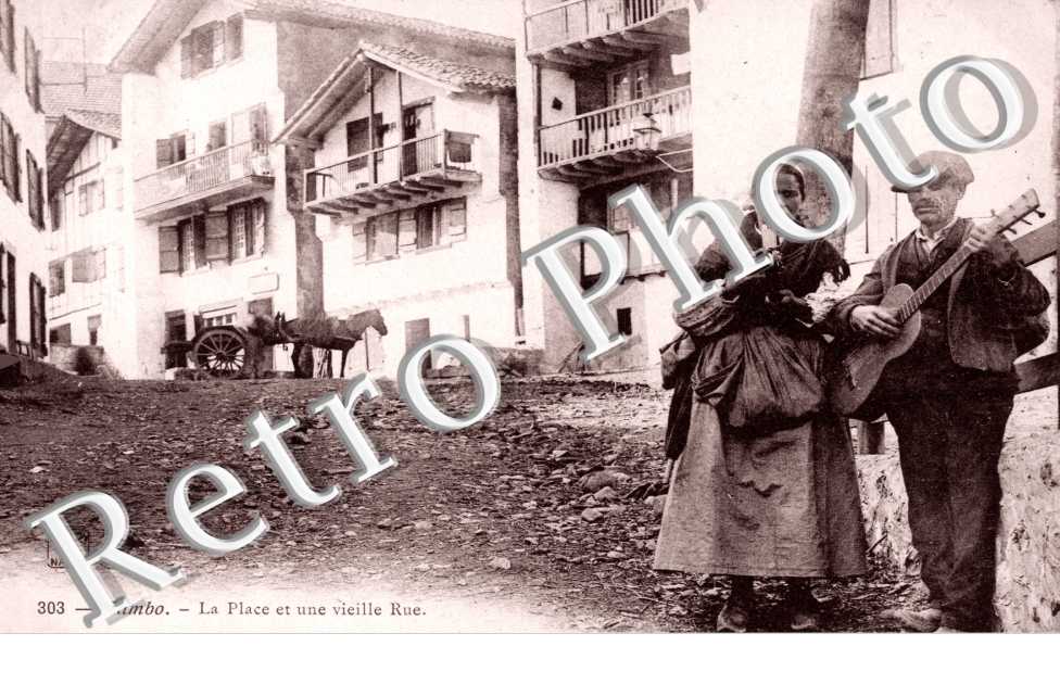 la Place et une Vieille Rue