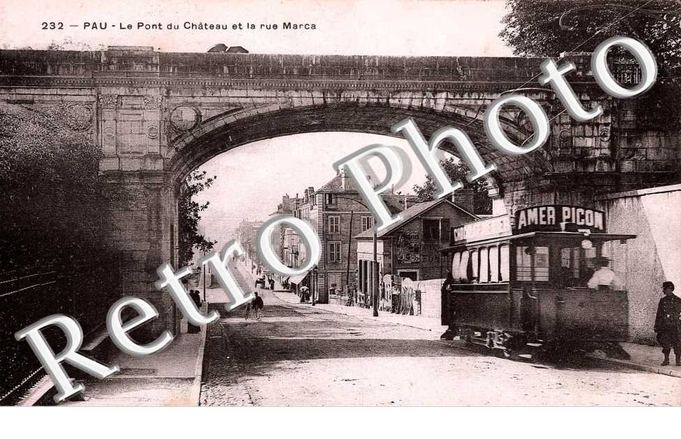 Pont du Chateau et la Rue Marca