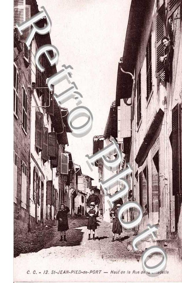 HAUT DE LA RUE DE LA CITADELLE