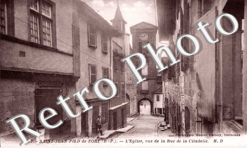 l&#039;Eglise vue de la Rue de la Citadelle