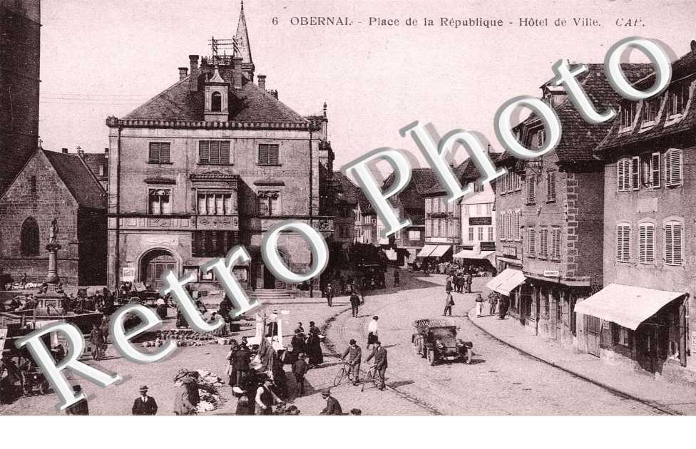 Place de la republique. hotel de ville