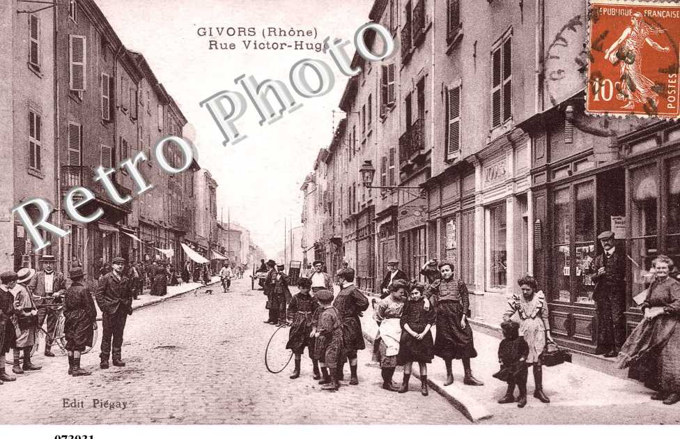 RUE VICTOR HUGO
