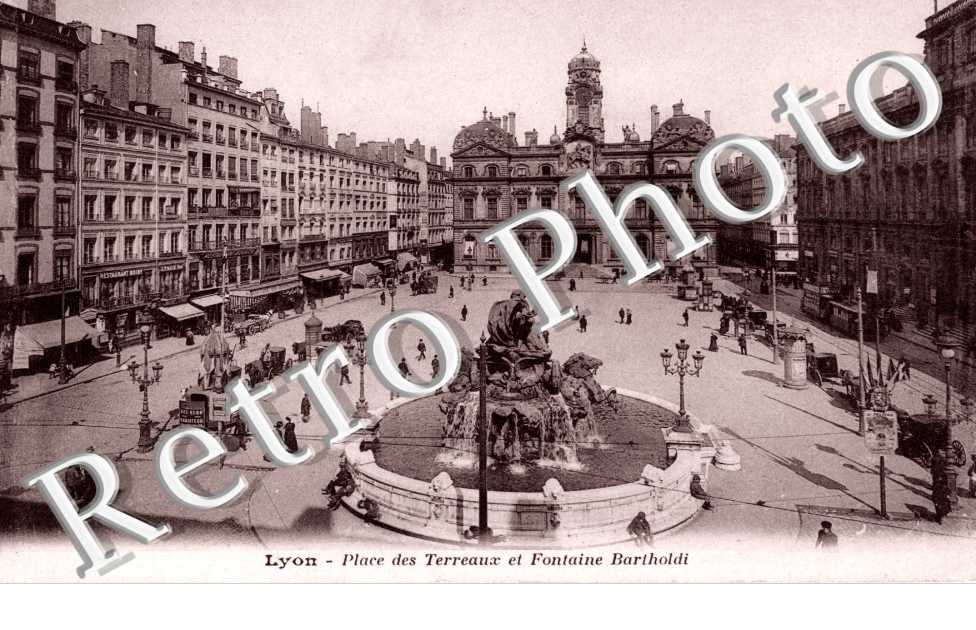 place des Terreaux et fontaine Bartholdi