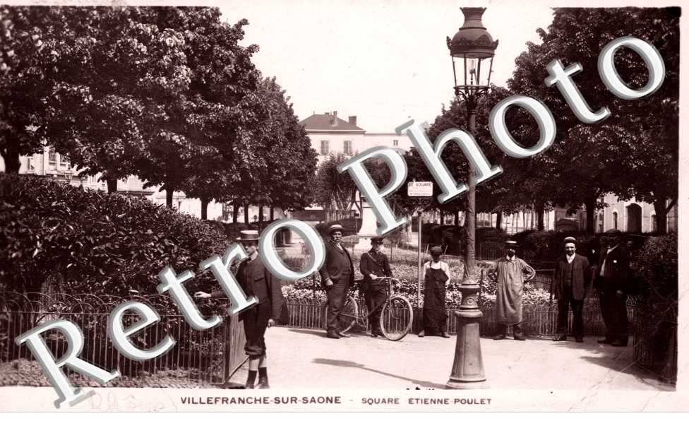 Square Etienne Poulet