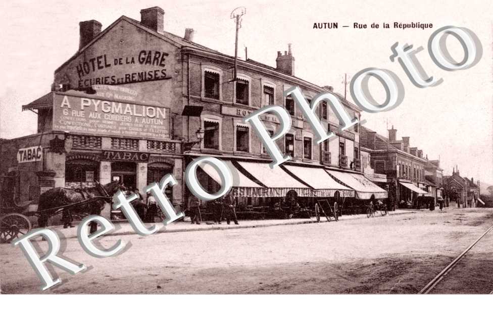 Rue de la republique - hotel de la gare