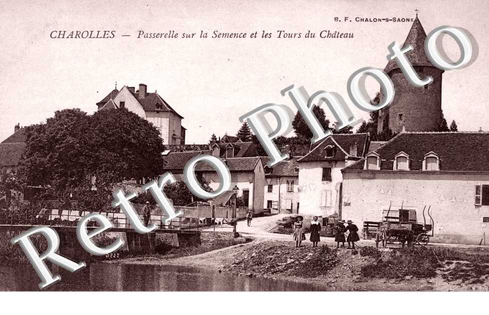 Passerelle sur la Semence et les Tours du Chateau