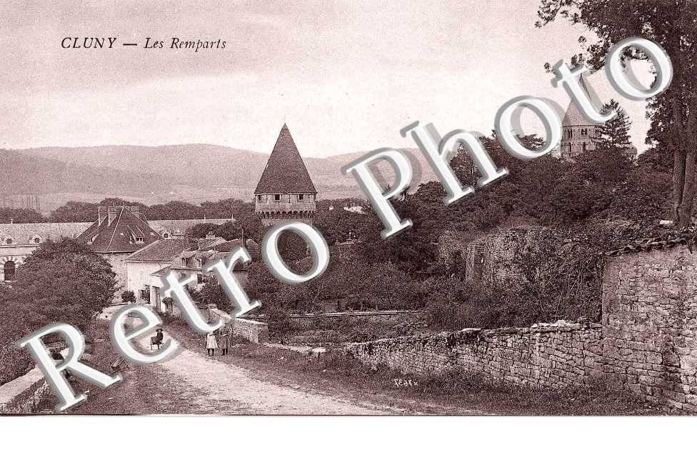 LES REMPARTS