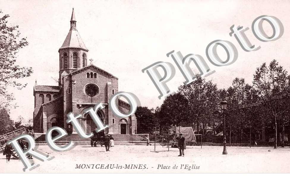 PLACE DE L&#039;EGLISE
