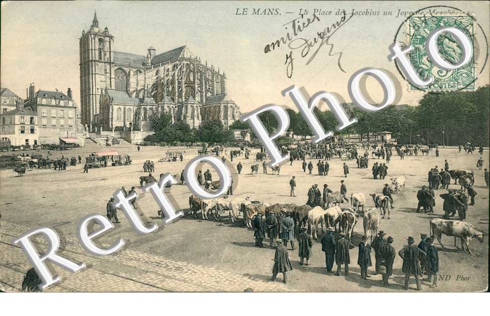 place des jacobins un jour de marche