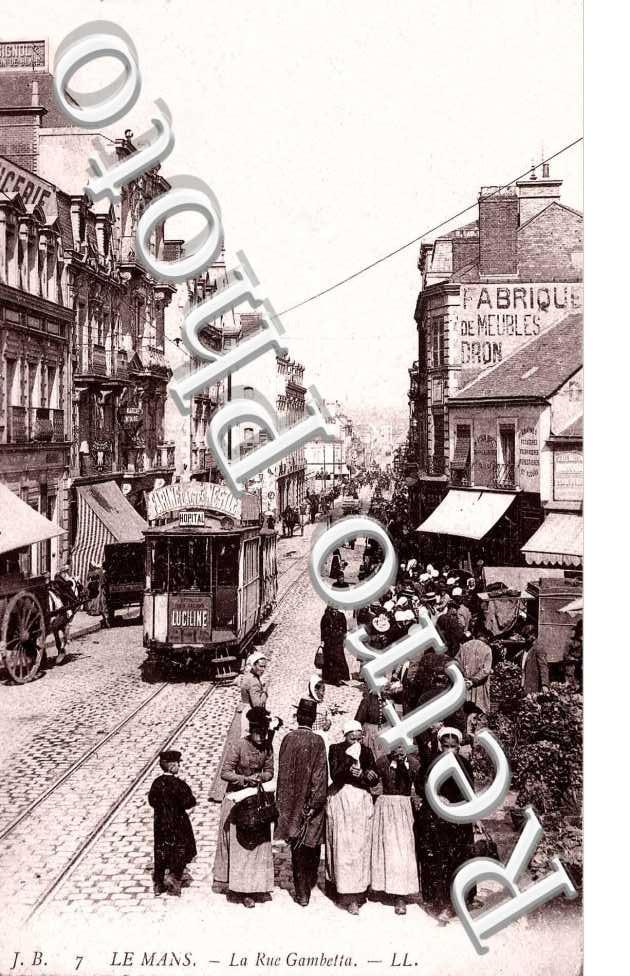 LA RUE GAMBETTA