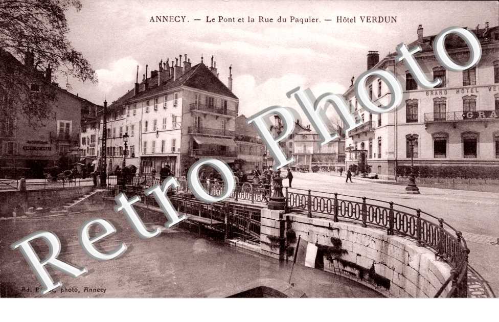 le pont et la rue du paquier