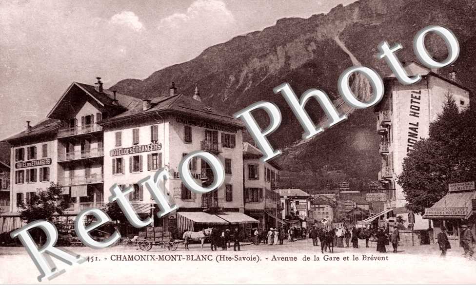 Avenue de la Gare - Le Brevent