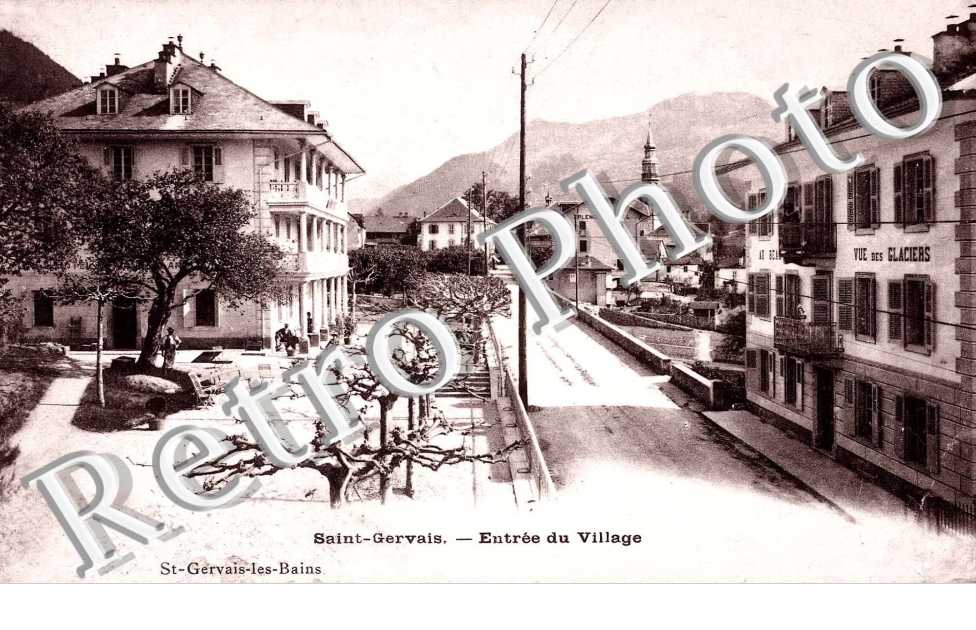 ENTREE DU VILLAGE
