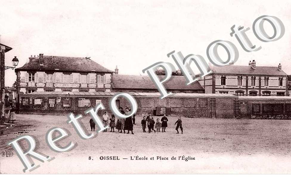 L&#039;ecole et place de l&#039;eglise