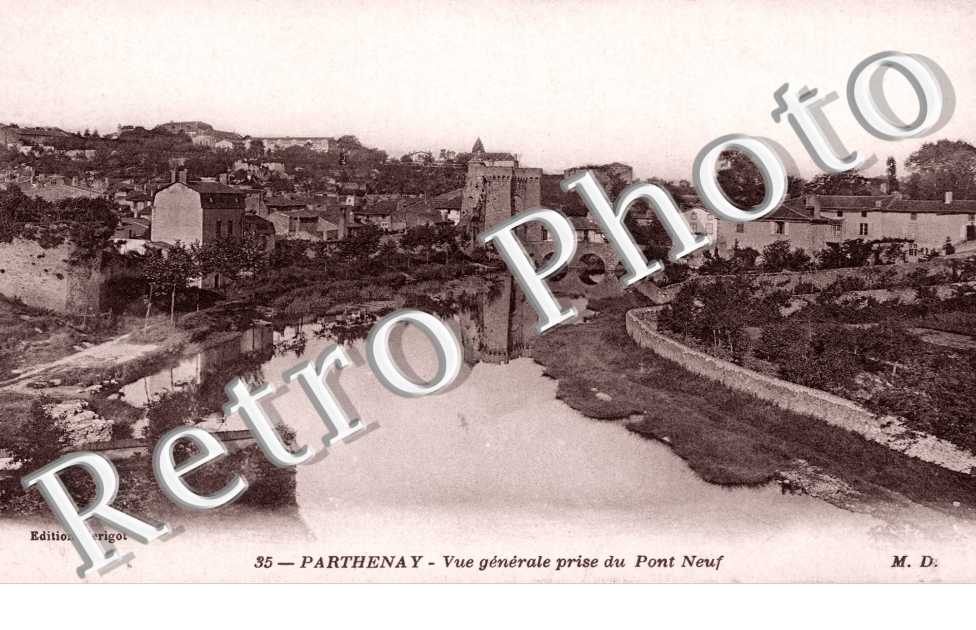 Vue Generale prise du Pont Neuf