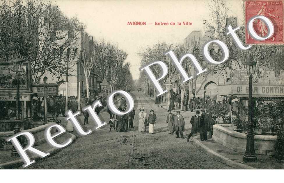 Entree de la Ville (Cours de la Republique)