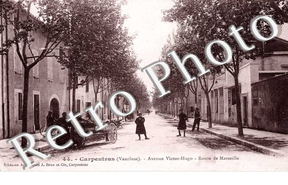 Avenue Victor Hugo et Route de Marseille