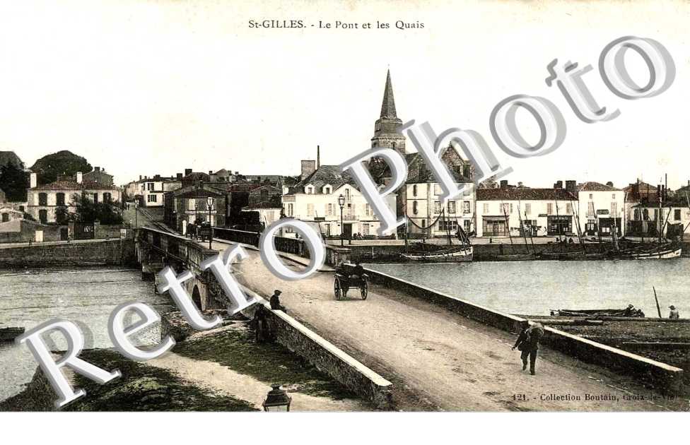 LE PONT ET LES QUAIS