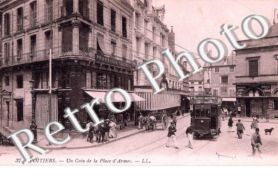 LA PLACE D'ARMES