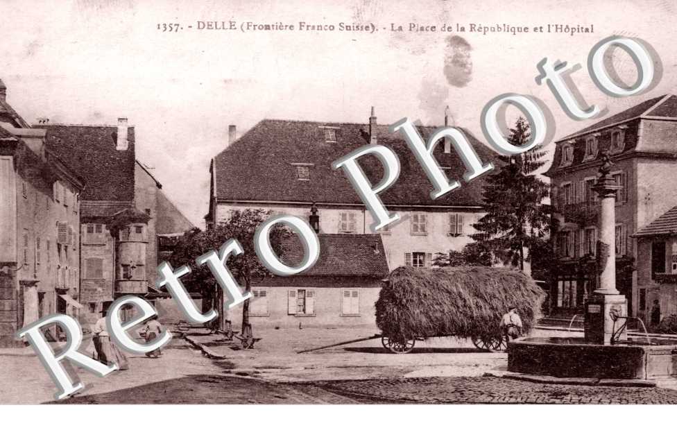 la Place de la Republique et l&#039;Hopital