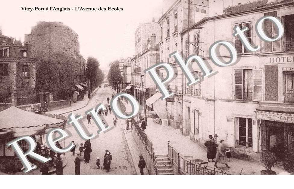 Port de l&#039;Anglais, L&#039;Avenue des Ecoles